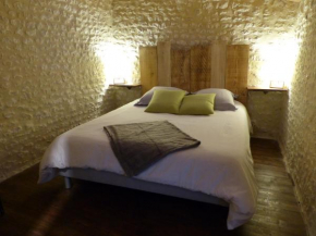 Hotels in Montlieu-La-Garde